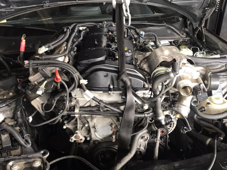 Herausheben des Motors